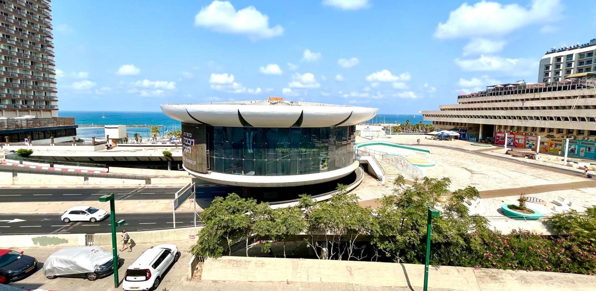 Apartment Beautiful Sea View Price Location *